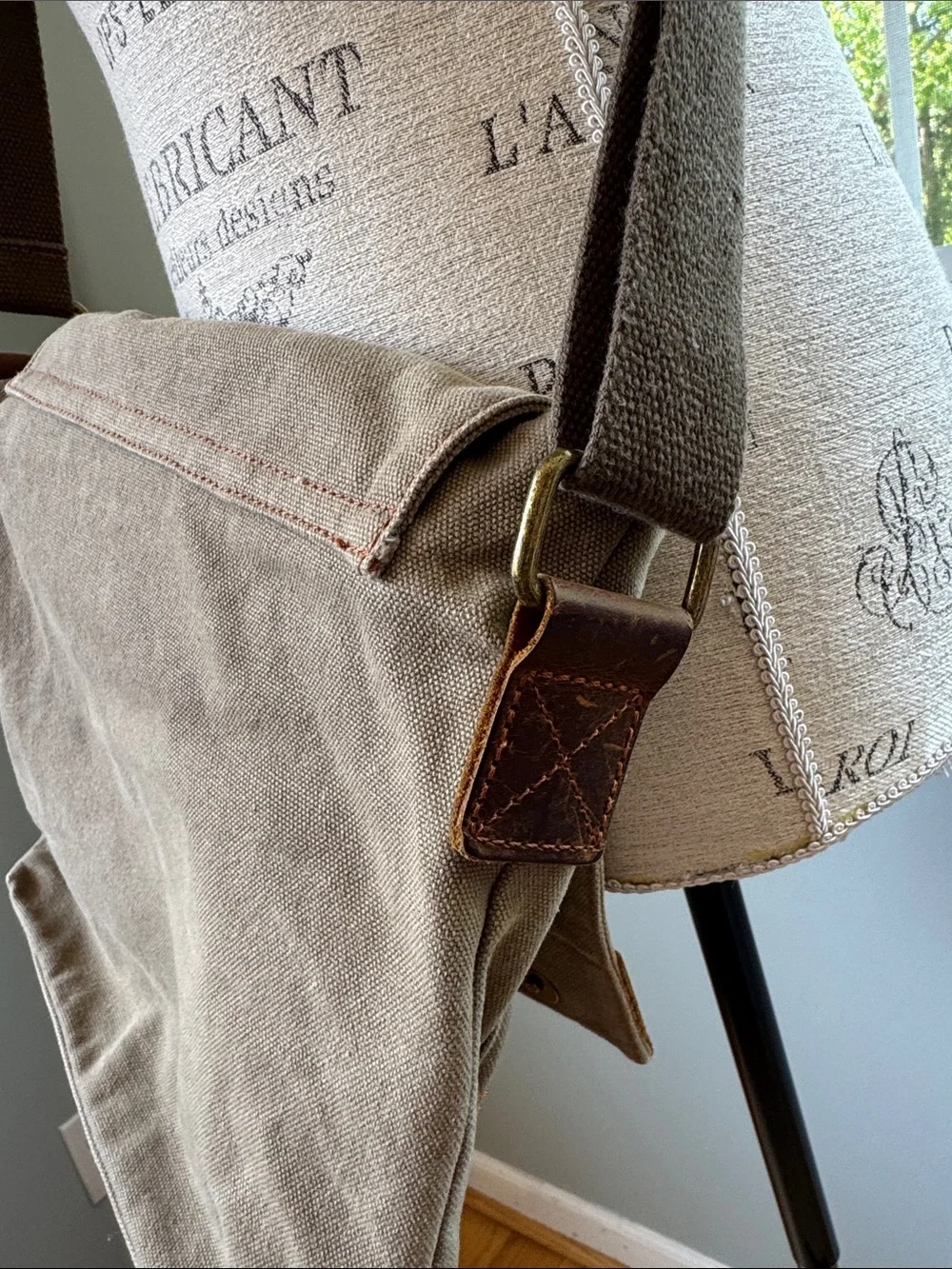 Augur unisex canvas leather trim messenger book bag crossbody‎